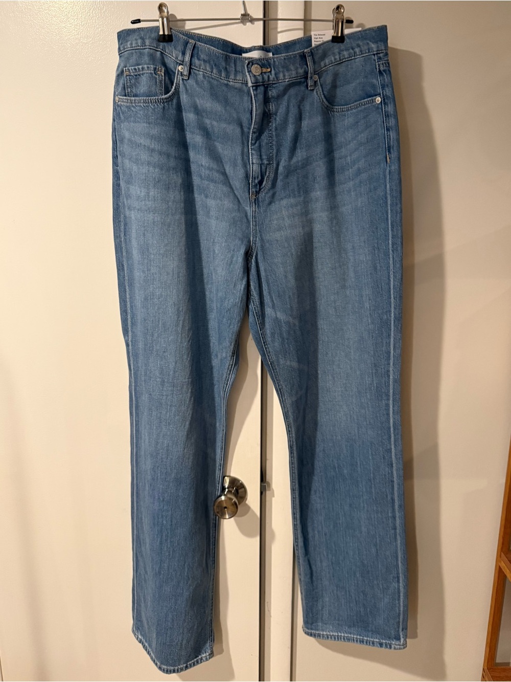NWT LOFT Women’s High-Rise Relaxed Fit Straight-Leg Jeans